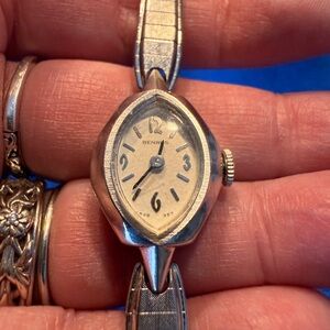 Vintage Benrus Women's Silver Stainless Steel Mechanical Watch